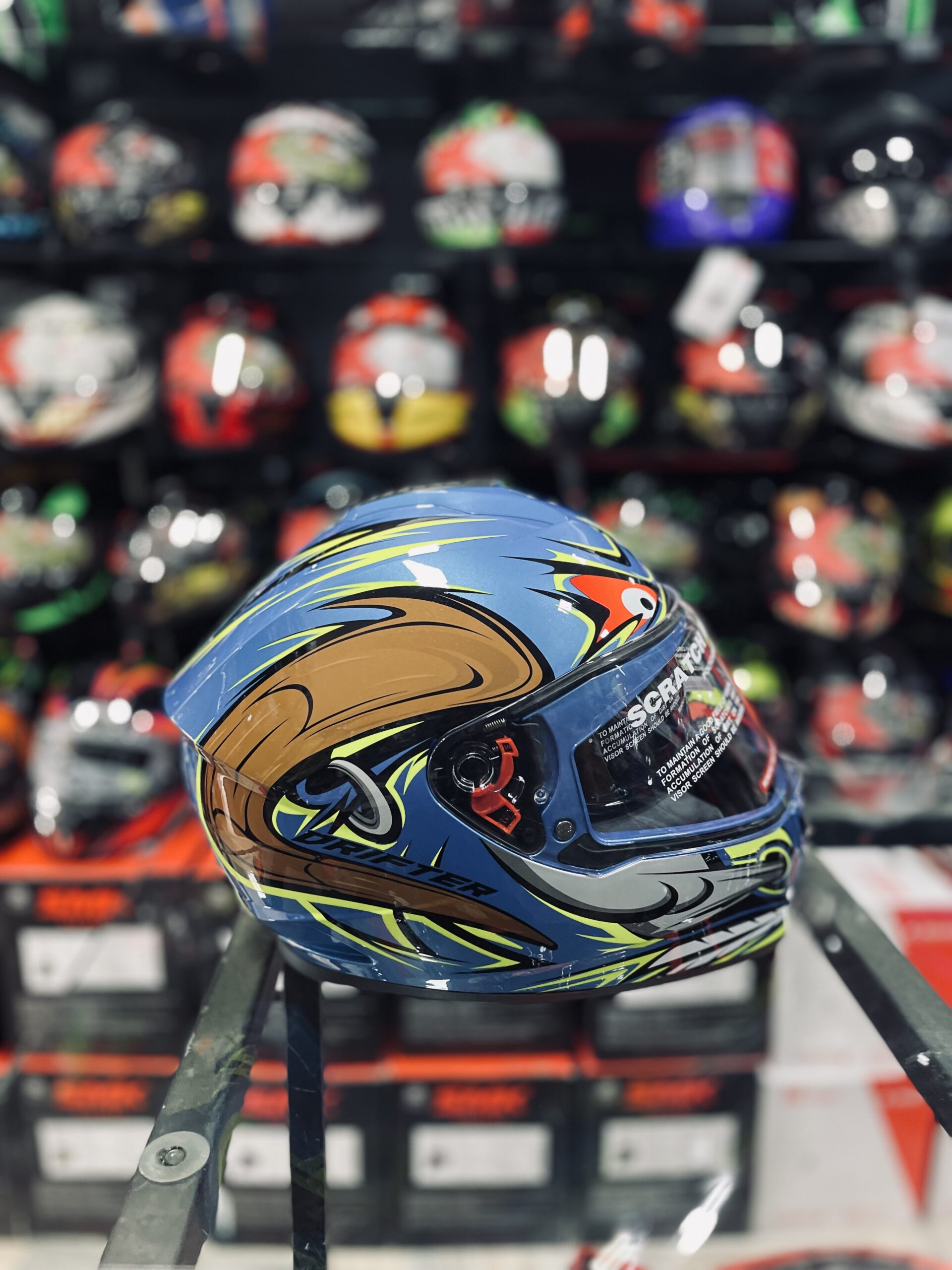 Studds SHIFTER Full Face Helmet with Tinted Visor (Matt Black, XL) :  Amazon.in: Car & Motorbike